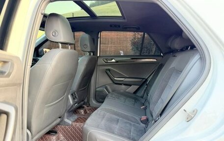 Volkswagen T-Roc I, 2022 год, 1 600 300 рублей, 11 фотография