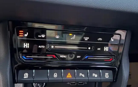 Skoda Karoq I, 2022 год, 2 000 009 рублей, 12 фотография