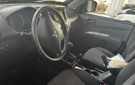 Mitsubishi L200 IV рестайлинг, 2014 год, 1 500 000 рублей, 9 фотография