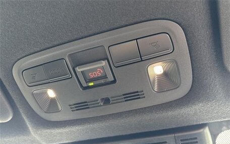 Toyota Yaris, 2023 год, 870 001 рублей, 12 фотография