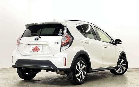 Toyota Aqua I, 2019 год, 925 000 рублей, 2 фотография