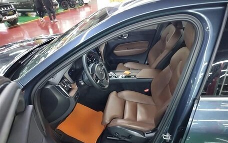 Volvo XC60 II, 2024 год, 4 340 325 рублей, 9 фотография