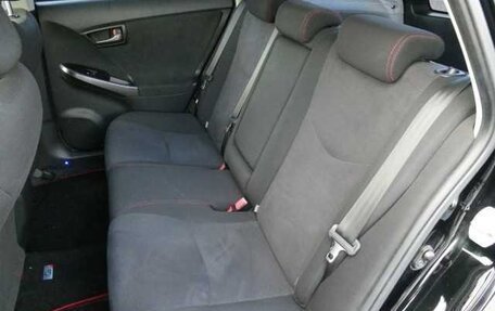 Toyota Prius, 2013 год, 952 000 рублей, 9 фотография