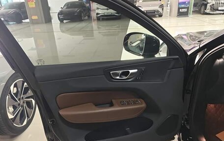 Volvo XC60 II, 2024 год, 4 350 325 рублей, 5 фотография