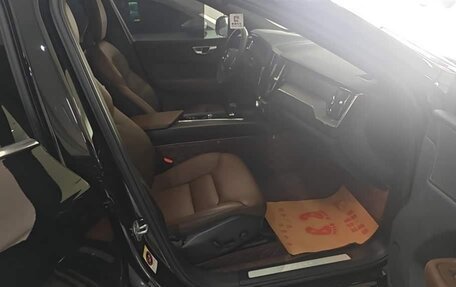 Volvo XC60 II, 2024 год, 4 350 325 рублей, 12 фотография