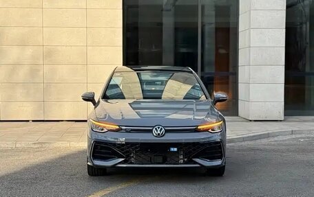 Volkswagen Golf VIII, 2025 год, 2 840 000 рублей, 2 фотография