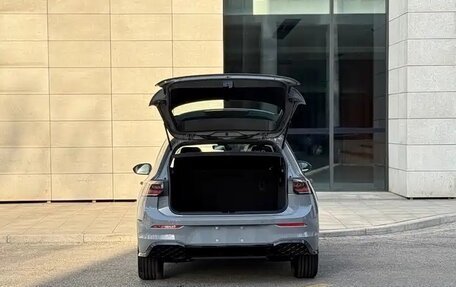 Volkswagen Golf VIII, 2025 год, 2 840 000 рублей, 18 фотография