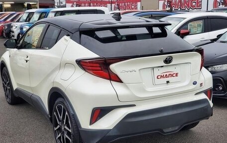 Toyota C-HR I рестайлинг, 2021 год, 1 210 000 рублей, 6 фотография