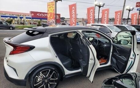 Toyota C-HR I рестайлинг, 2021 год, 1 210 000 рублей, 16 фотография