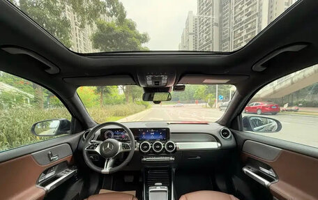 Mercedes-Benz GLB, 2022 год, 3 240 001 рублей, 11 фотография