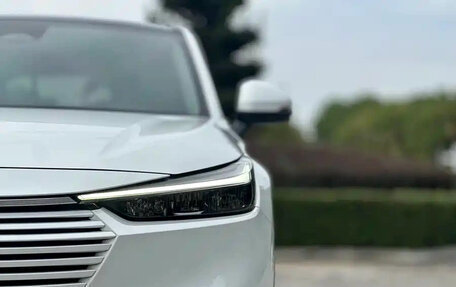 Honda Vezel, 2023 год, 1 850 001 рублей, 4 фотография