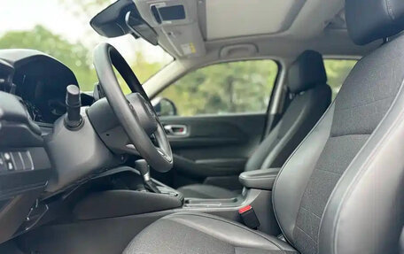 Honda Vezel, 2023 год, 1 850 001 рублей, 13 фотография