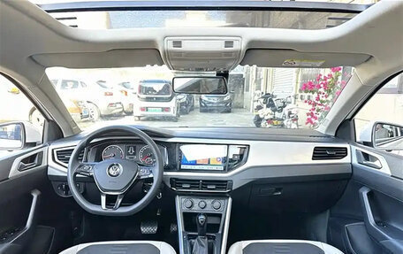 Volkswagen Polo, 2022 год, 1 250 001 рублей, 9 фотография