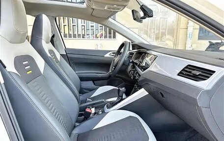 Volkswagen Polo, 2022 год, 1 250 001 рублей, 10 фотография