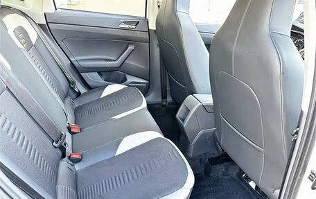 Volkswagen Polo, 2022 год, 1 250 001 рублей, 13 фотография