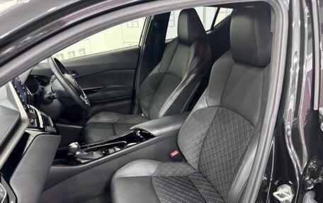 Toyota C-HR I рестайлинг, 2021 год, 1 210 000 рублей, 14 фотография