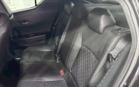 Toyota C-HR I рестайлинг, 2021 год, 1 210 000 рублей, 9 фотография