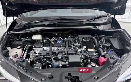 Toyota C-HR I рестайлинг, 2021 год, 1 210 000 рублей, 7 фотография