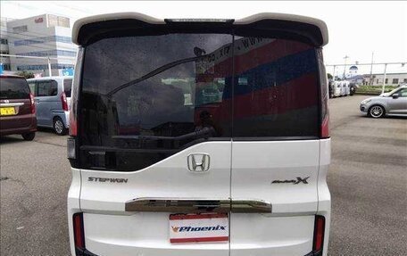 Honda Stepwgn IV, 2017 год, 1 690 000 рублей, 7 фотография