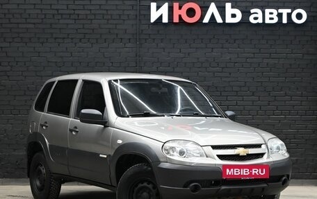 Chevrolet Niva I рестайлинг, 2012 год, 495 000 рублей, 3 фотография