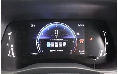 Toyota Sienta, 2022 год, 1 044 000 рублей, 39 фотография