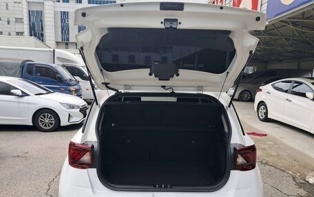 Hyundai Venue I, 2022 год, 1 397 000 рублей, 16 фотография