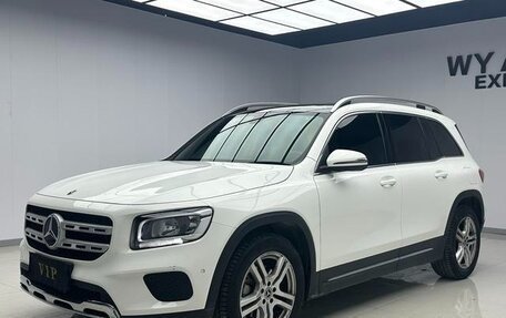 Mercedes-Benz GLB, 2022 год, 2 500 300 рублей, 1 фотография