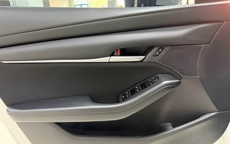 Mazda 3, 2021 год, 1 659 153 рублей, 14 фотография