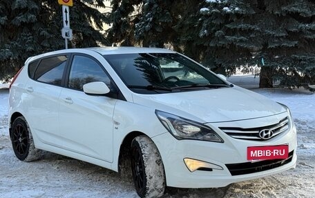 Hyundai Solaris II рестайлинг, 2014 год, 745 000 рублей, 2 фотография