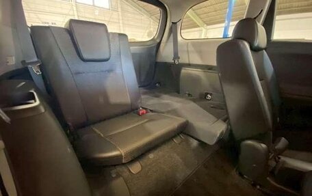 Toyota Wish II, 2017 год, 1 100 000 рублей, 19 фотография