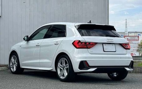 Audi A1, 2022 год, 1 611 000 рублей, 7 фотография
