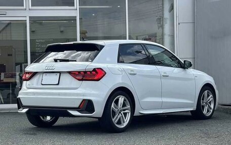 Audi A1, 2022 год, 1 611 000 рублей, 5 фотография