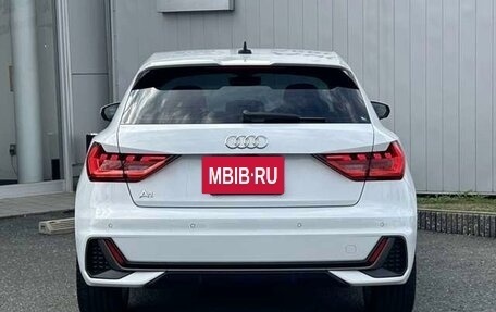 Audi A1, 2022 год, 1 611 000 рублей, 6 фотография