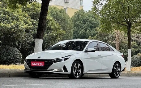 Hyundai Elantra, 2022 год, 1 380 001 рублей, 1 фотография