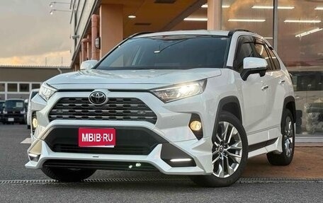 Toyota RAV4, 2022 год, 4 100 001 рублей, 1 фотография
