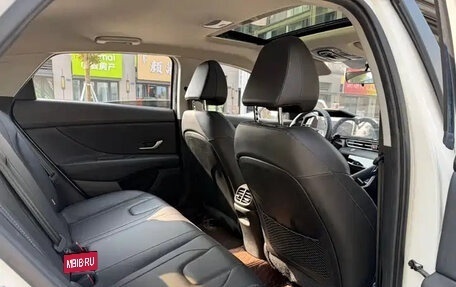 Hyundai Elantra, 2022 год, 1 123 852 рублей, 10 фотография