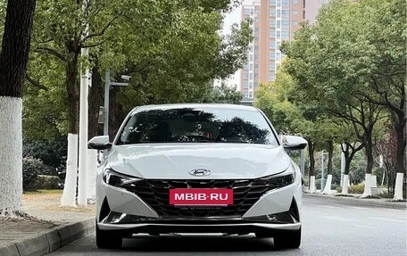 Hyundai Elantra, 2022 год, 1 380 001 рублей, 2 фотография