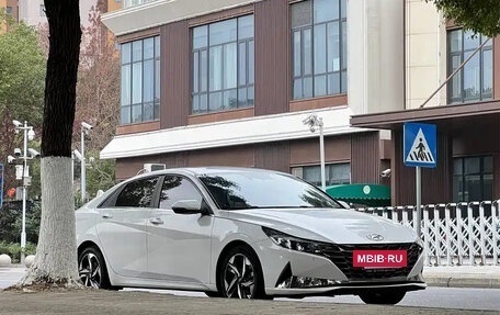 Hyundai Elantra, 2022 год, 1 380 001 рублей, 3 фотография