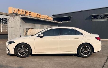 Mercedes-Benz A-Класс, 2022 год, 1 930 300 рублей, 3 фотография