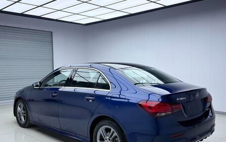 Mercedes-Benz A-Класс, 2022 год, 1 990 300 рублей, 4 фотография