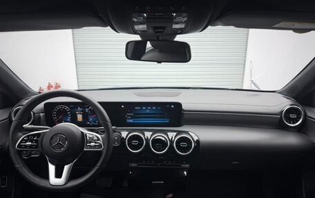 Mercedes-Benz A-Класс, 2022 год, 1 990 300 рублей, 7 фотография