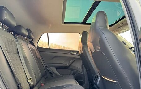 Volkswagen T-Cross I, 2022 год, 1 275 000 рублей, 8 фотография