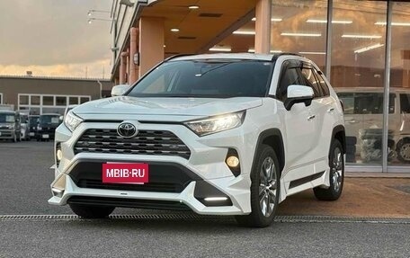 Toyota RAV4, 2022 год, 4 100 001 рублей, 2 фотография