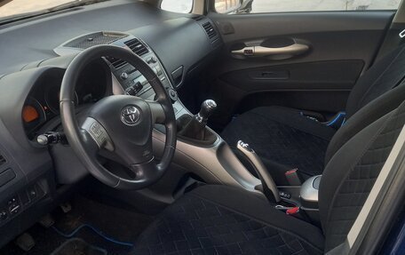 Toyota Auris II, 2007 год, 900 000 рублей, 2 фотография