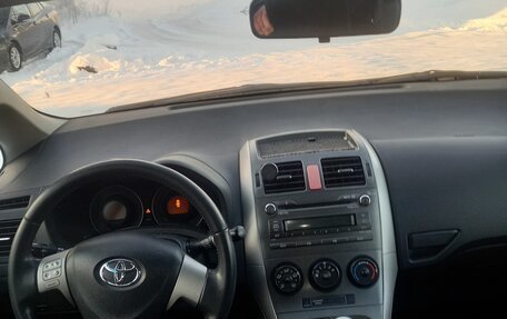 Toyota Auris II, 2007 год, 900 000 рублей, 3 фотография