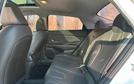 Hyundai Elantra, 2022 год, 1 480 000 рублей, 16 фотография