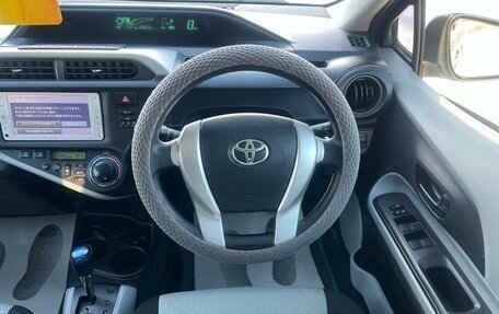 Toyota Aqua I, 2013 год, 849 999 рублей, 19 фотография