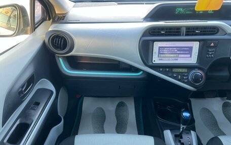 Toyota Aqua I, 2013 год, 849 999 рублей, 18 фотография