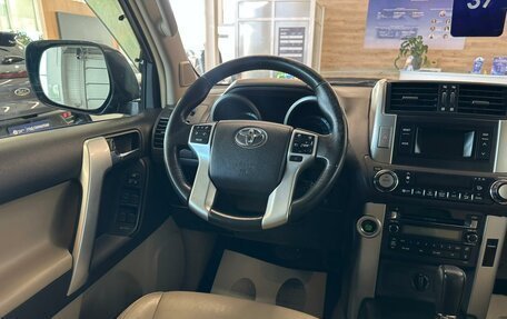 Toyota Land Cruiser Prado 150 рестайлинг 2, 2011 год, 4 199 900 рублей, 14 фотография