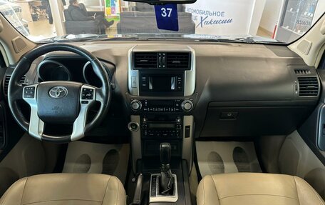 Toyota Land Cruiser Prado 150 рестайлинг 2, 2011 год, 4 199 900 рублей, 16 фотография